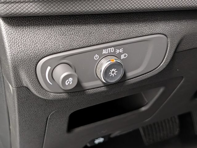 New 2026 Chevrolet TrailBlazer LT w/ LT Cold Weather Package FWD image 16