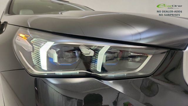 Used 2027 BMW 530i w/ M Sport Package RWD image 22