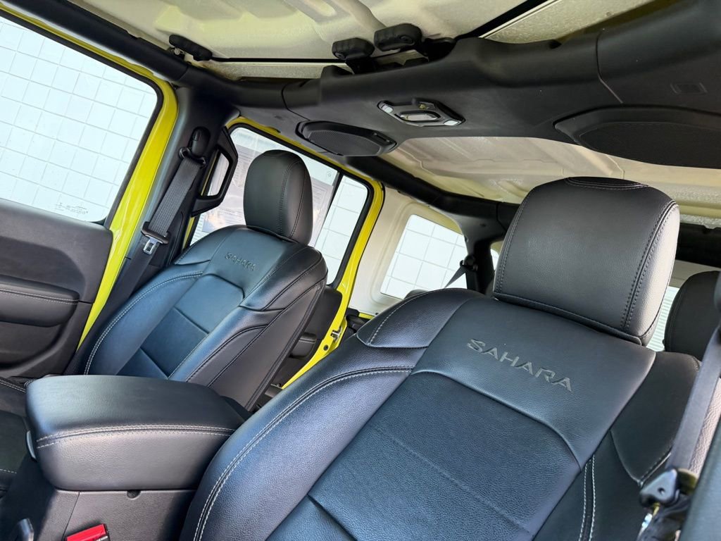 Used 2023 Jeep Wrangler Unlimited Sahara w/ Cold Weather Group image 16