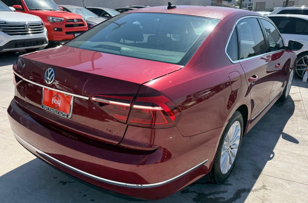 Used 2017 Volkswagen Passat 1.8T SE FWD image 8