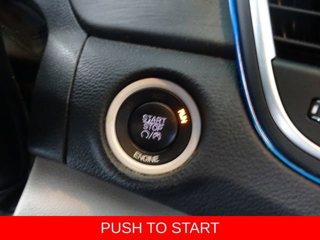 Used 2015 Chrysler 200 Limited FWD image 8