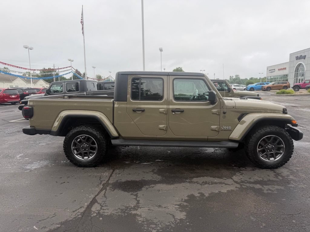 Certified 2020 Jeep Gladiator Overland AWD/4WD image 2