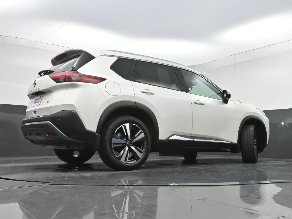 Used 2023 Nissan Rogue SL FWD image 28