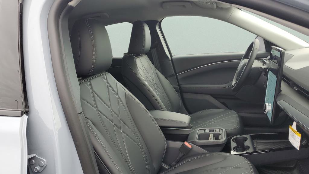 New 2025 Ford Mustang Mach-E Select image 20