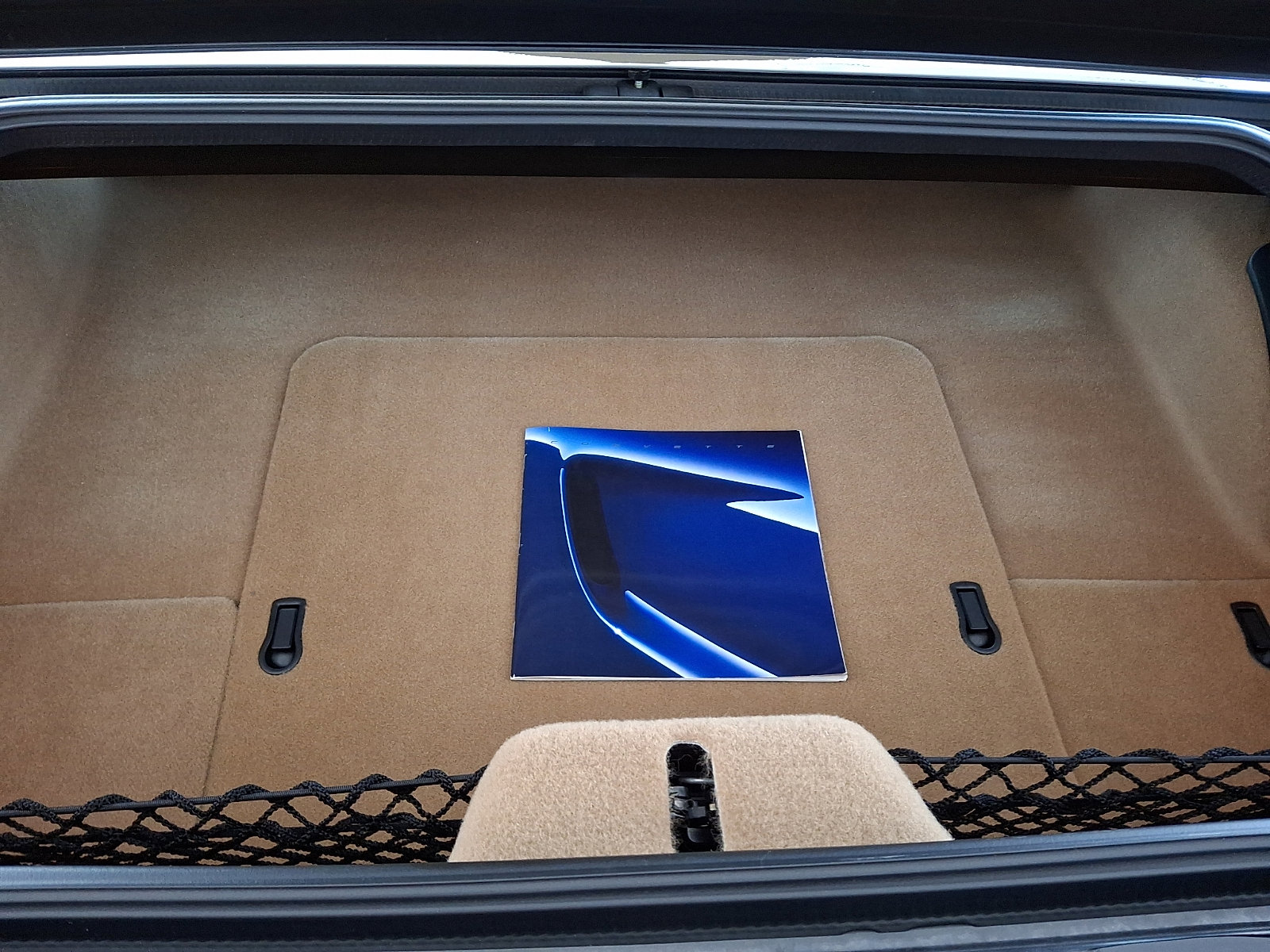 Used 2004 Chevrolet Corvette Convertible w/ Preferred Equipment Group image 30