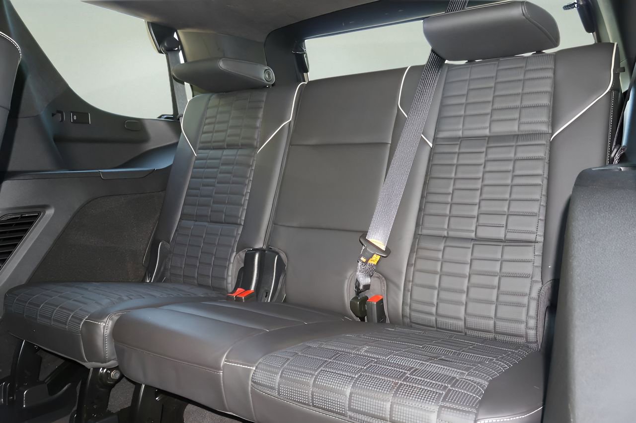 Certified 2024 Cadillac Escalade Premium Luxury Platinum image 14