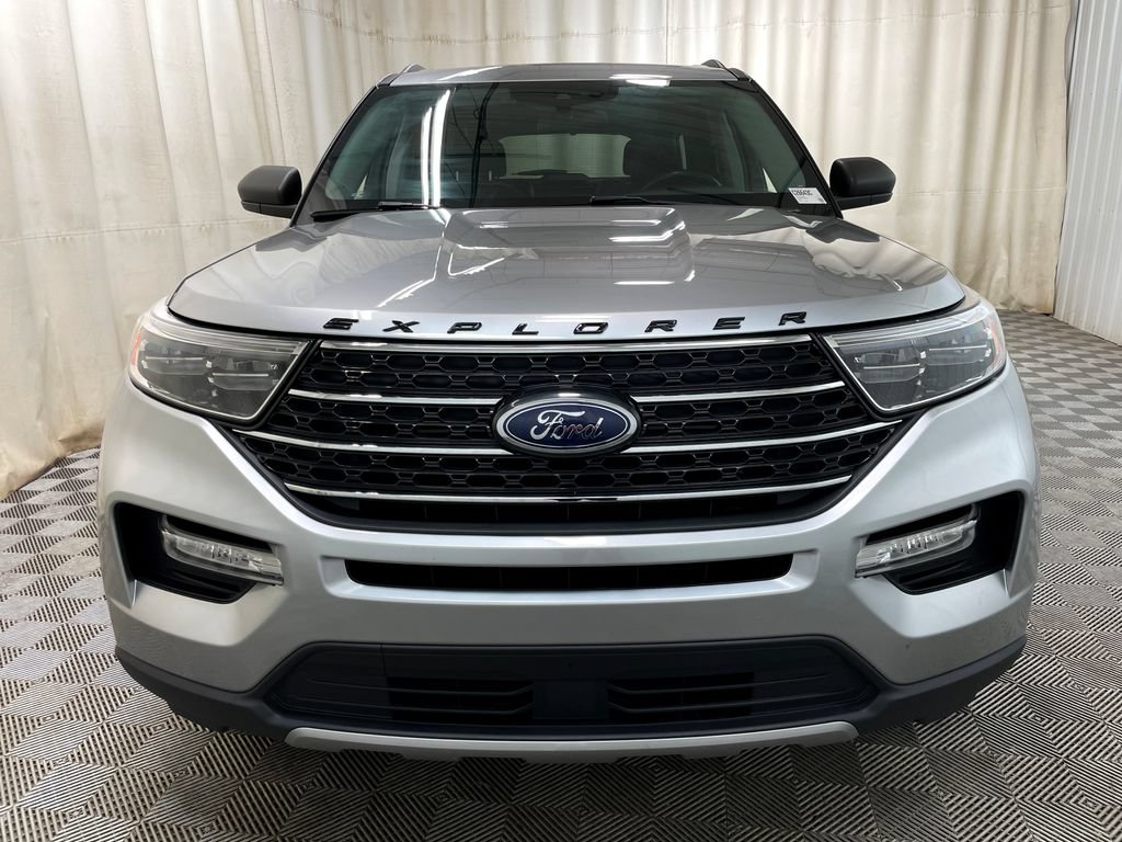 Used 2020 Ford Explorer XLT AWD/4WD image 16