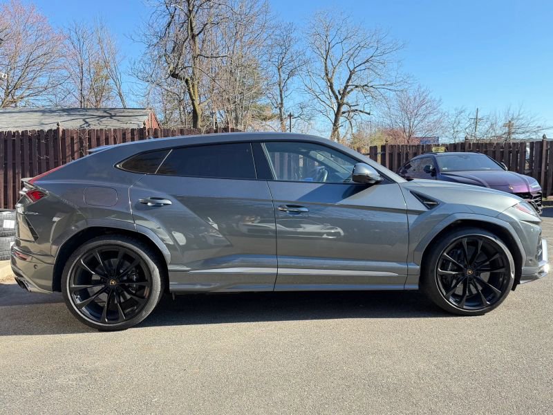 Used 2019 Lamborghini Urus image 4