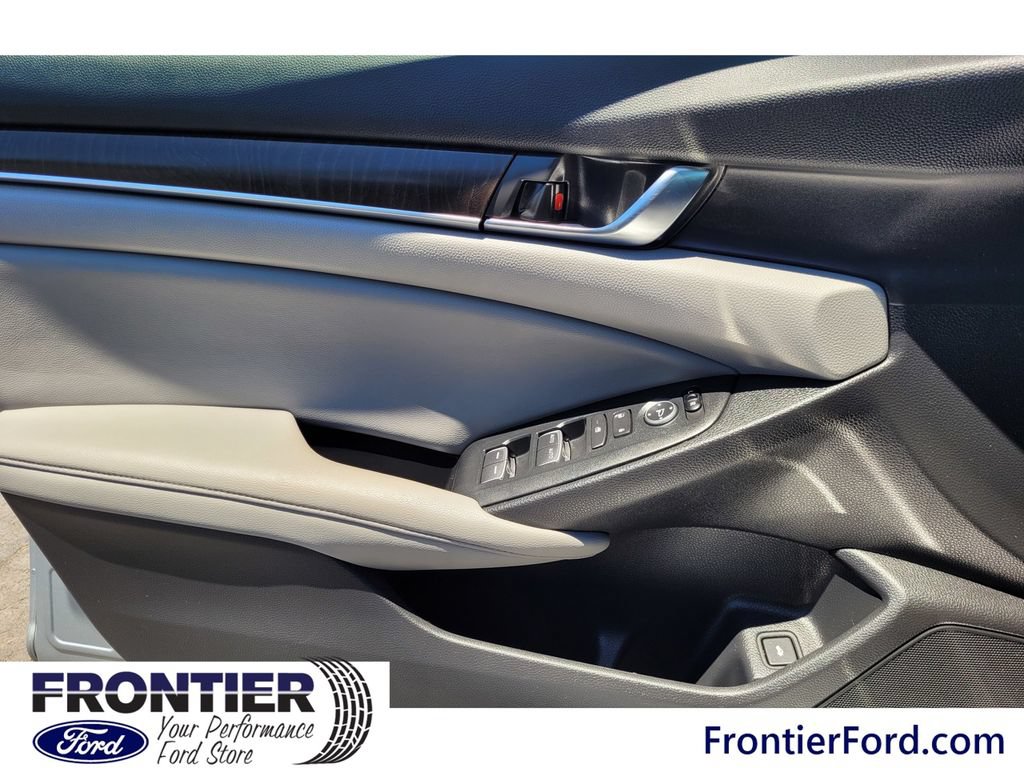 Used 2018 Honda Accord EX image 20
