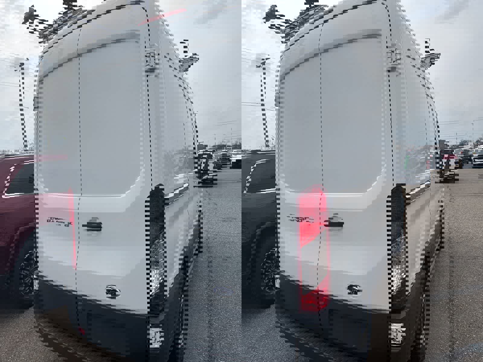 Used 2017 Ford Transit 150 130 Medium Roof image 10