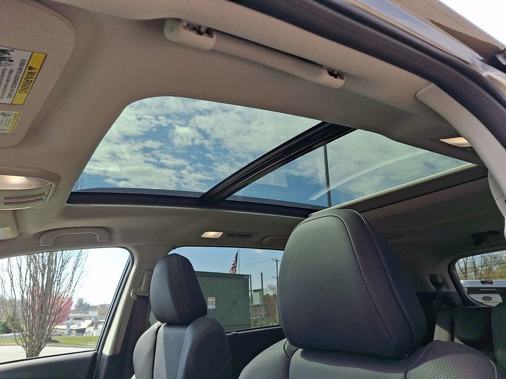 Certified 2025 Subaru Ascent Limited image 17