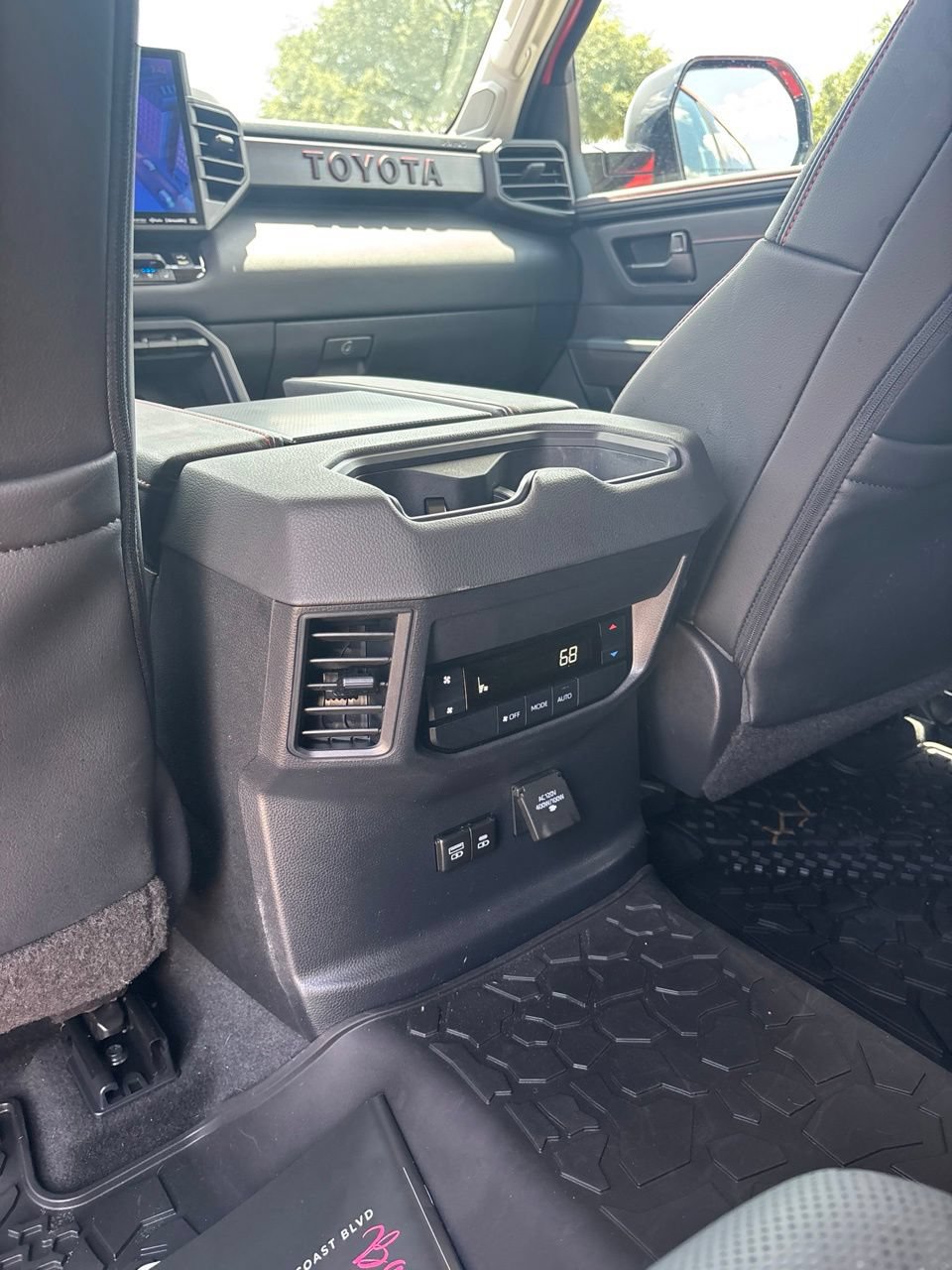 Used 2023 Toyota Sequoia TRD Pro AWD/4WD image 8