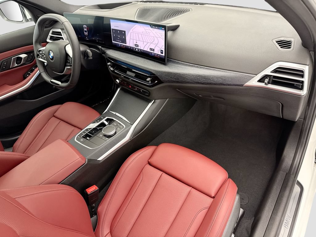 Used 2025 BMW 330i Sedan w/ Premium Package RWD image 16