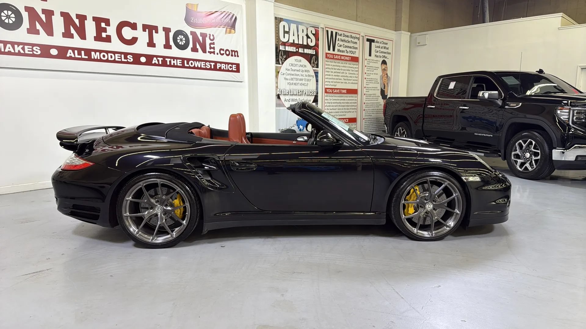Used 2011 Porsche 911 Turbo S AWD/4WD image 9