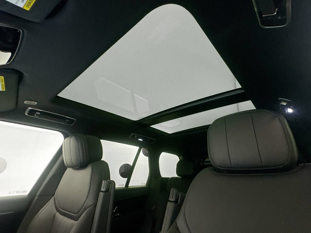 New 2026 Land Rover Range Rover SE AWD/4WD image 21