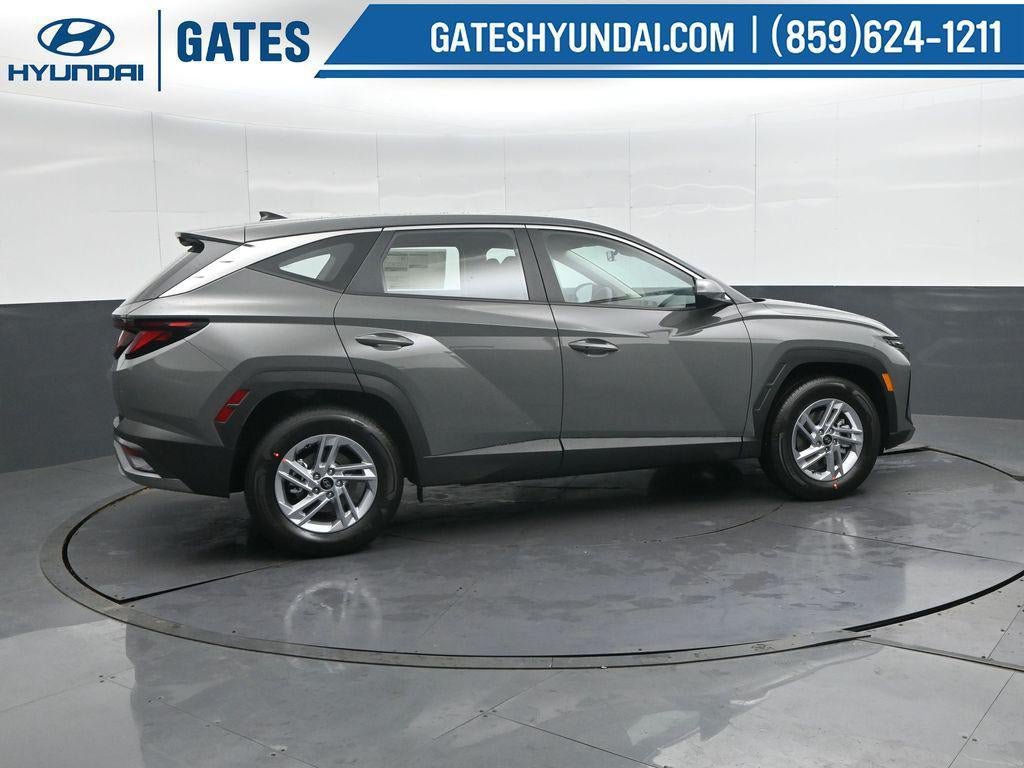 New 2026 Hyundai Tucson SE FWD image 3