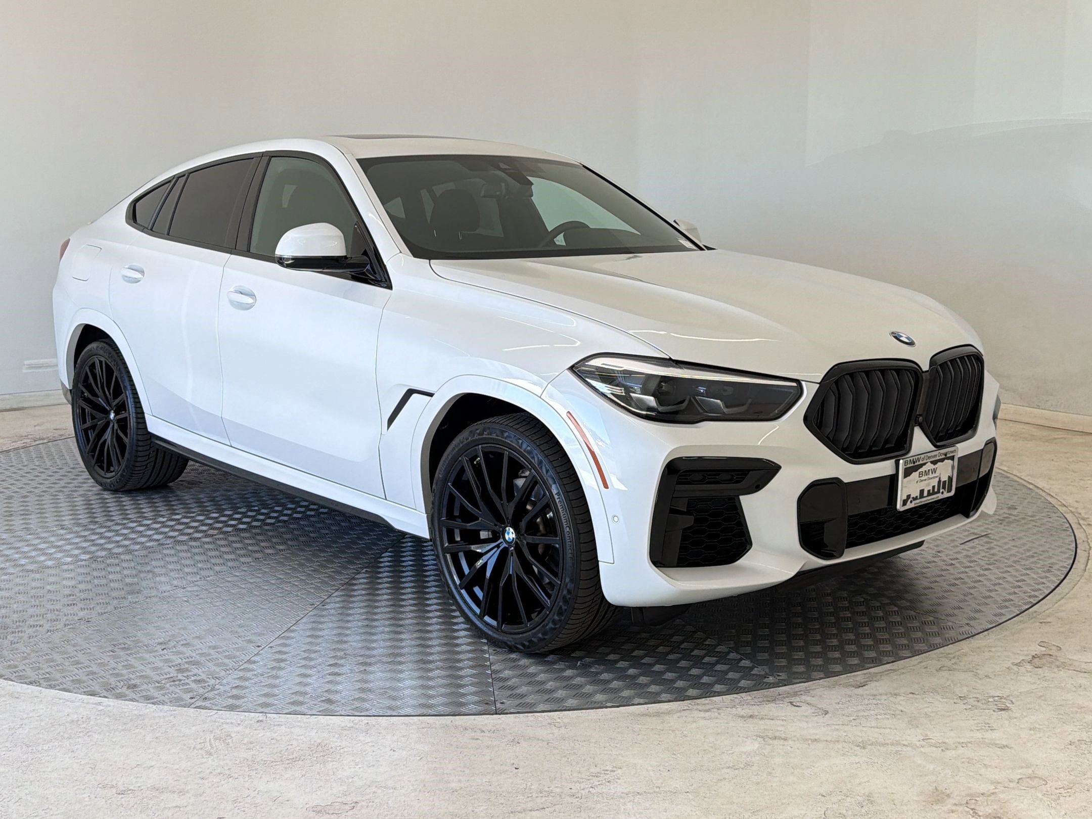Certified 2023 BMW X6 xDrive40i w/ M Sport Package AWD/4WD image 7