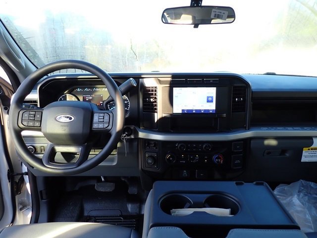 New 2024 Ford F550 4x4 SuperCab Super Duty image 16