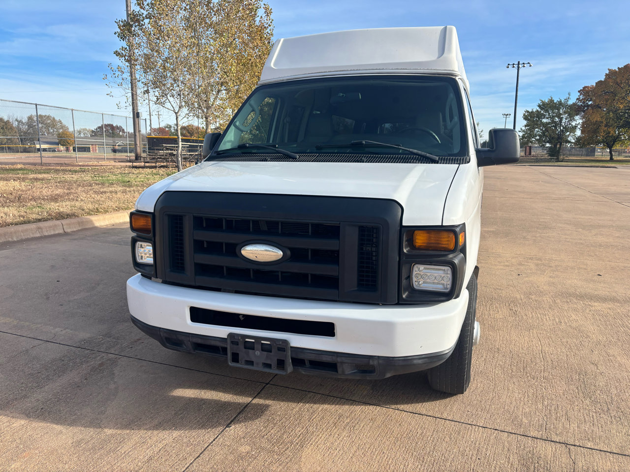 Used 2014 Ford E-150 and Econoline 150 Extended w/ Power Group image 4