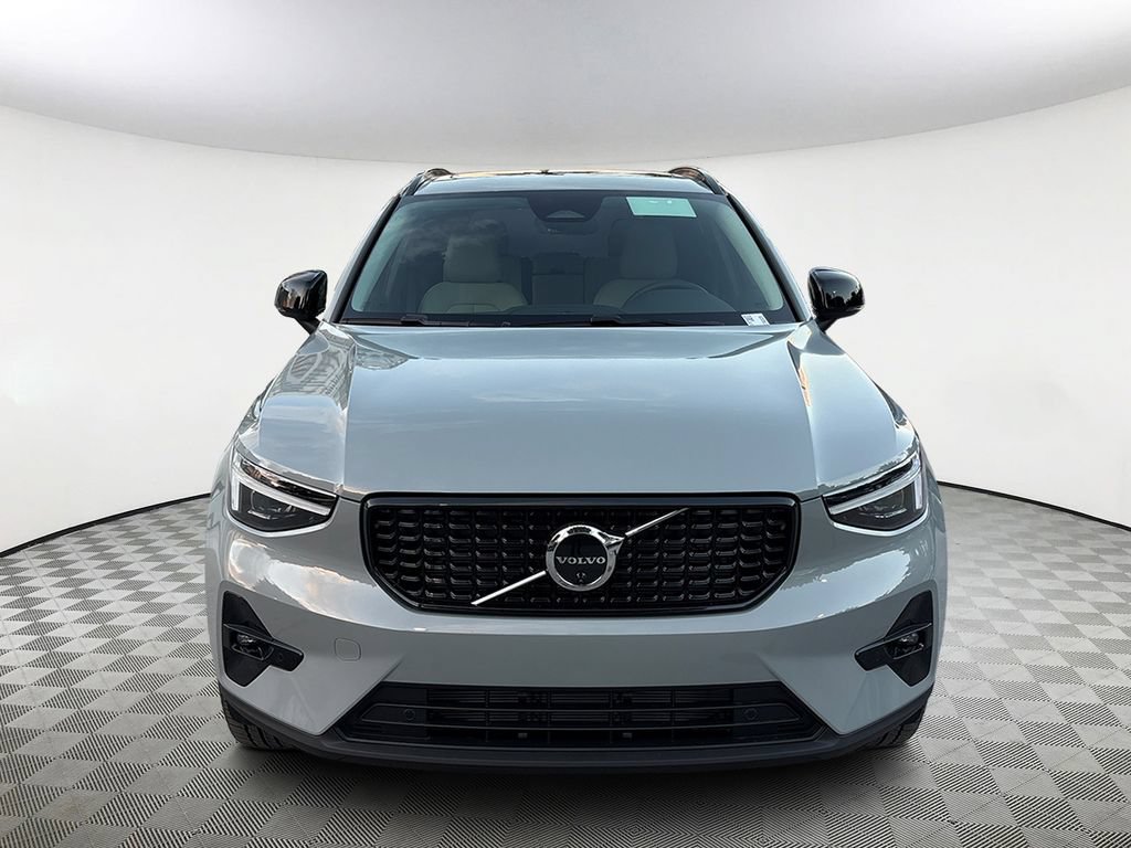 New 2026 Volvo XC40 B5 Plus w/ Protection Package Premier AWD/4WD image 2