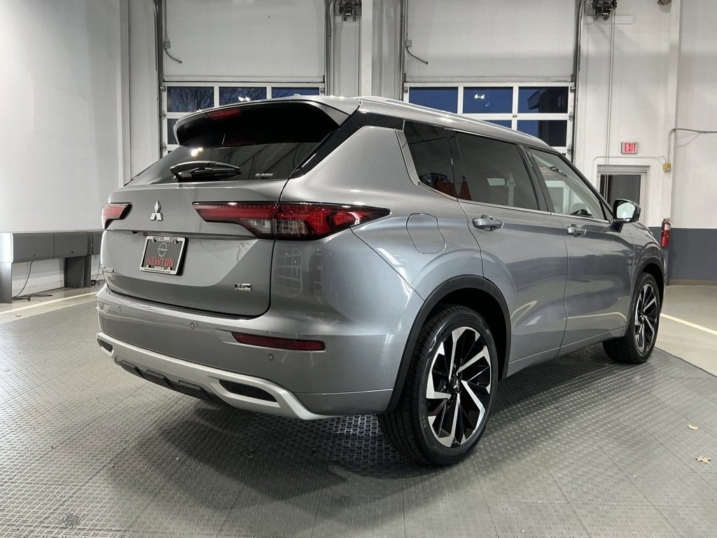 Used 2022 Mitsubishi Outlander SEL image 44