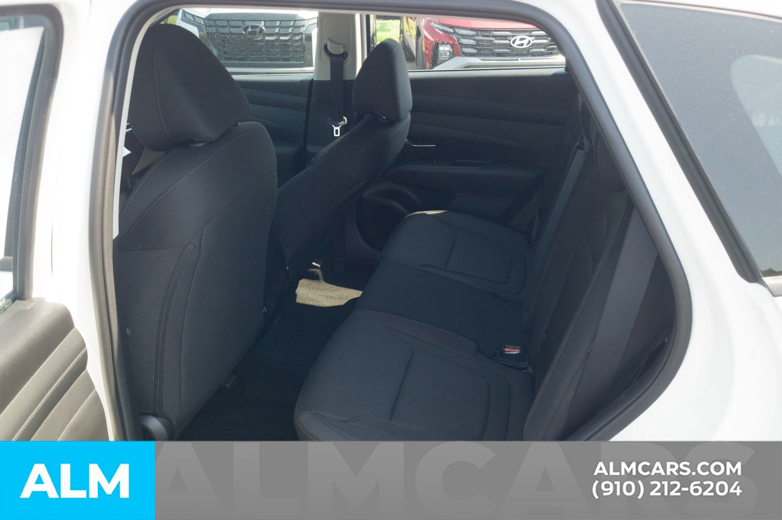 Used 2025 Hyundai Tucson SE image 18