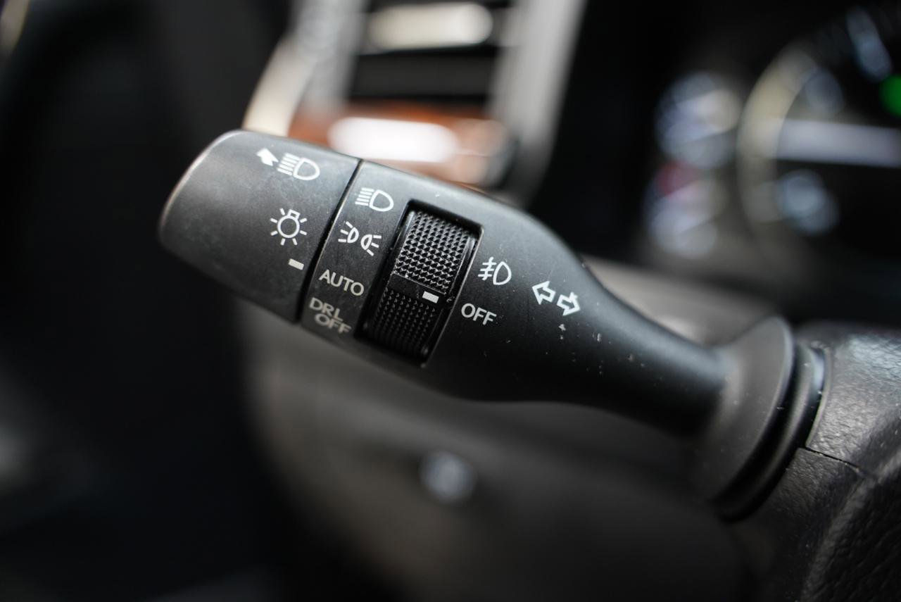 Used 2016 Lexus LX 570 4WD w/ Luxury Package image 13