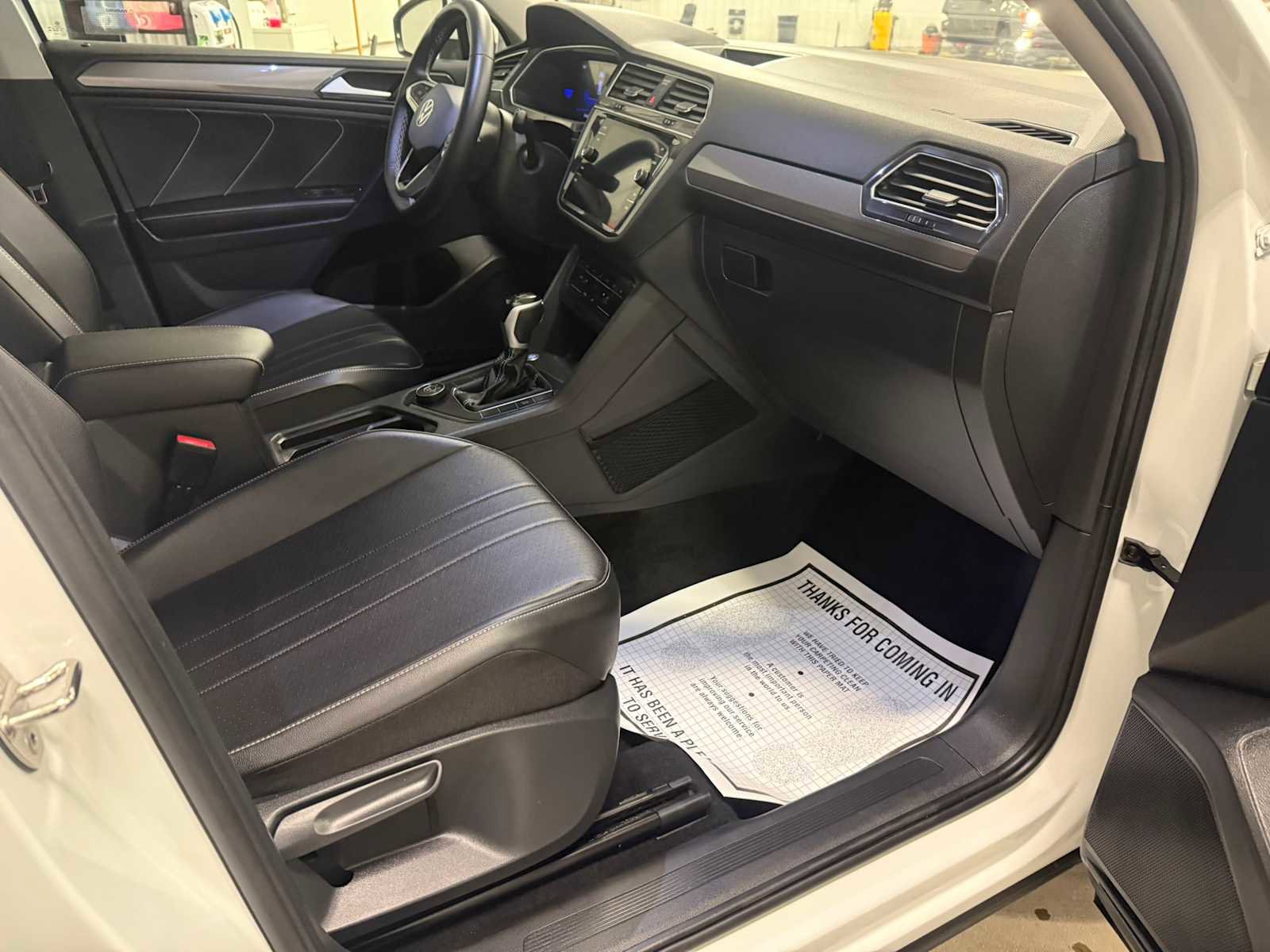Certified 2024 Volkswagen Tiguan SE AWD/4WD image 26