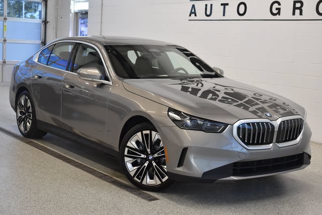 New 2027 BMW 530i xDrive w/ Premium Package