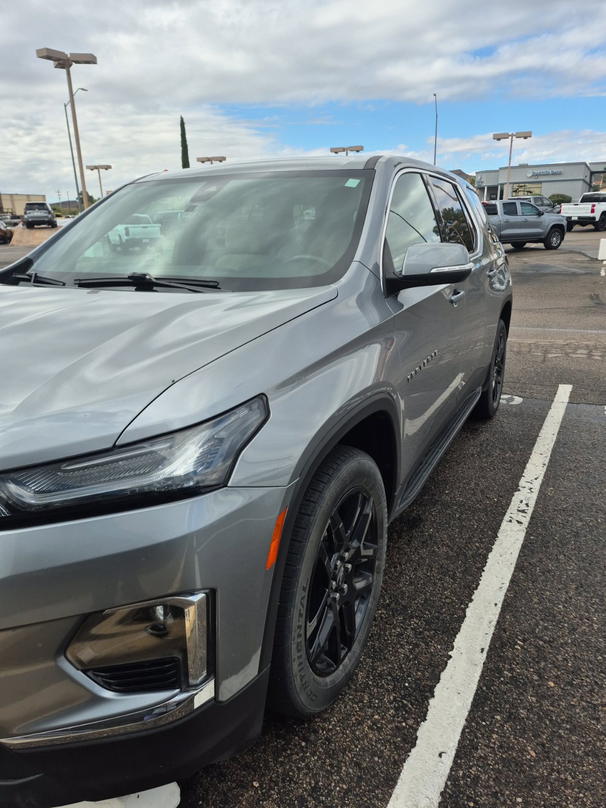 Used 2023 Chevrolet Traverse LS w/ Safety Package