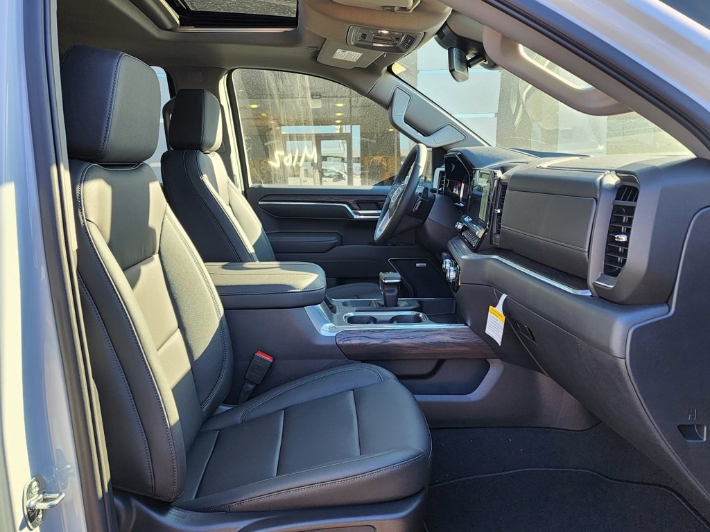 New 2026 GMC Sierra 1500 SLT w/ SLT Premium Plus Package image 39