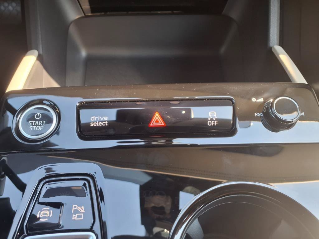 New 2025 Audi A6 e-tron Premium Plus RWD image 23
