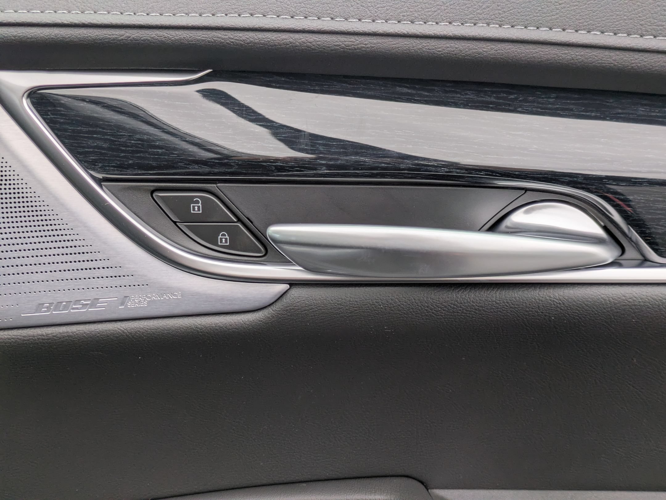 New 2026 Cadillac XT5 Premium Luxury w/ LPO, ONYX Package FWD image 37