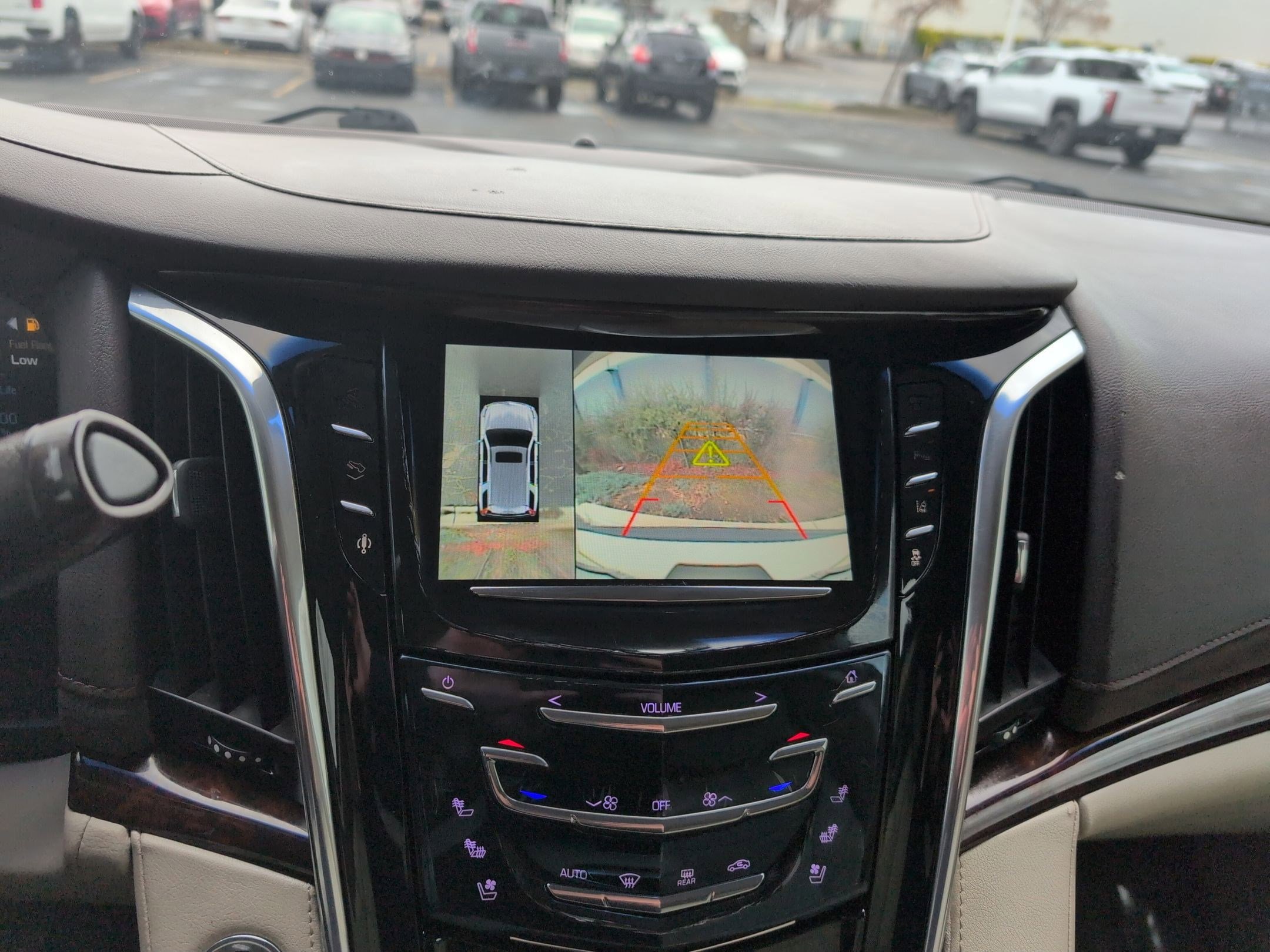 Used 2015 Cadillac Escalade Premium image 20