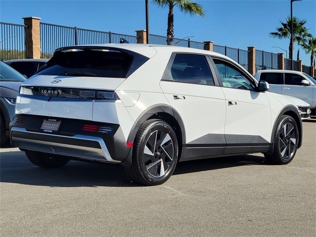 New 2026 Hyundai Ioniq 5 SE image 2