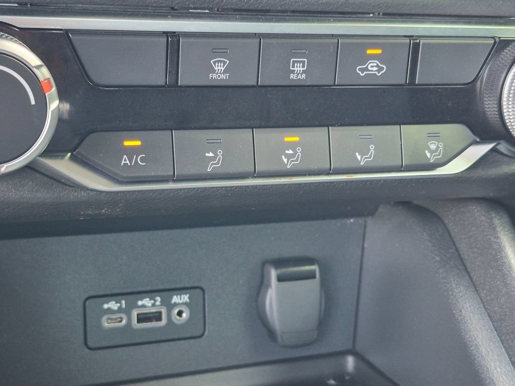 Used 2023 Nissan Sentra SV FWD image 19