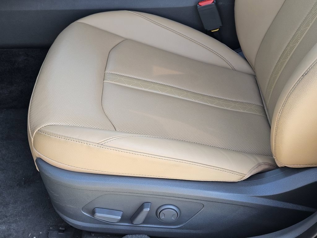 Certified 2025 Hyundai Sonata Limited FWD image 19