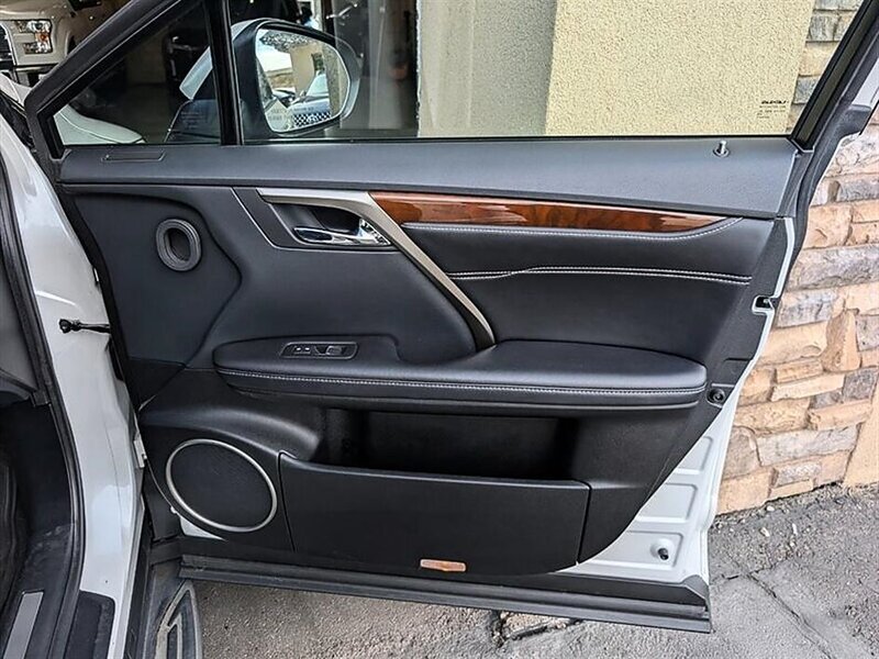 Used 2018 Lexus RX 450h AWD w/ Premium Package image 30