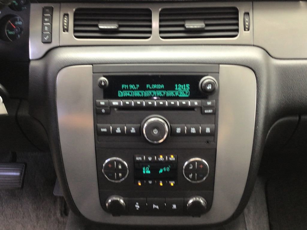 Used 2010 Chevrolet Tahoe LT w/ Suspension Package, Off-Road image 23