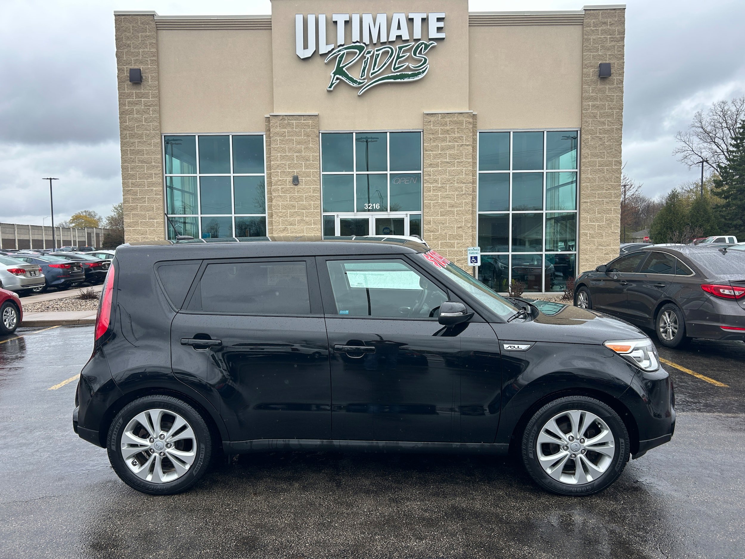 Used 2016 Kia Soul ! w/ Premium Package