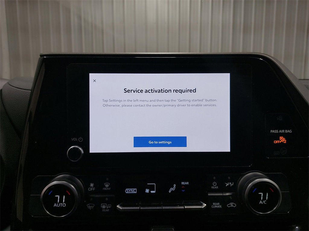 Used 2024 Toyota Highlander LE image 26