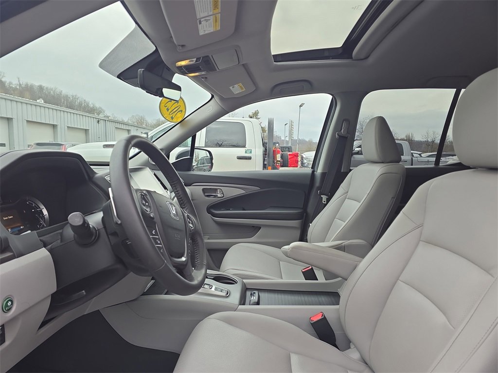 Used 2023 Honda Ridgeline RTL-E image 11