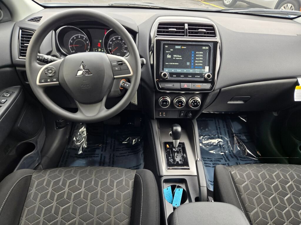 Used 2026 Mitsubishi Outlander Sport ES AWD/4WD image 14