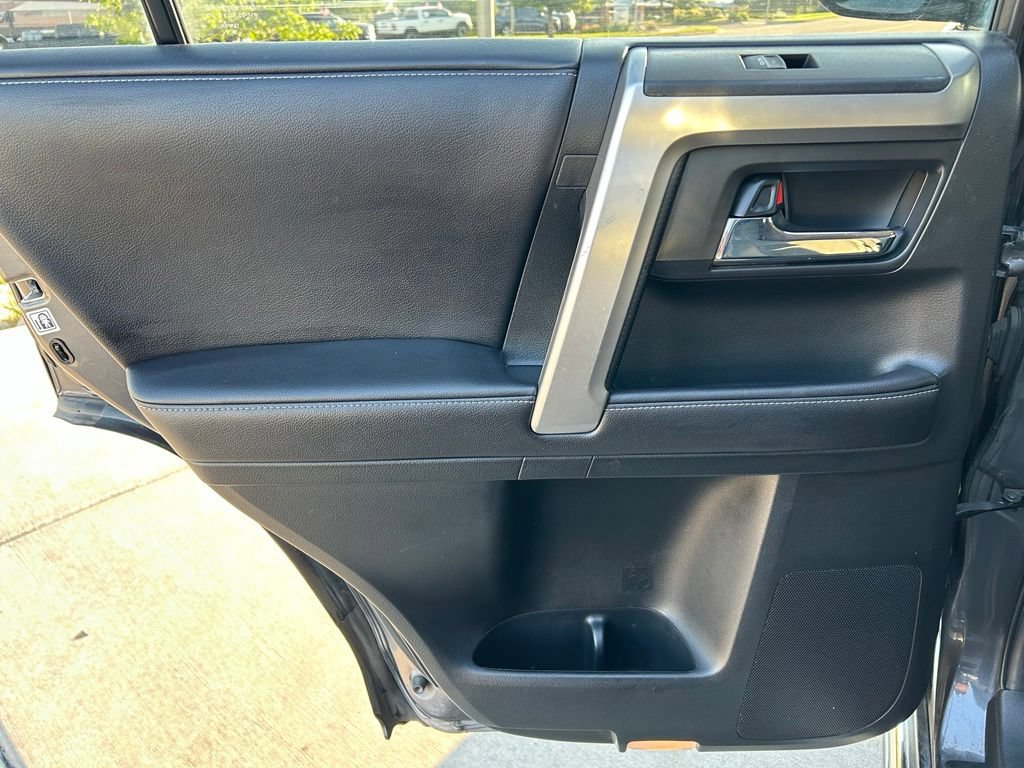 Used 2017 Toyota 4Runner Limited AWD/4WD image 25