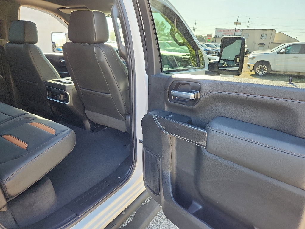 Used 2022 GMC Sierra 2500 AT4 w/ AT4 Premium Plus Package image 14