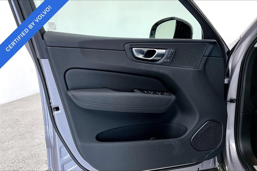Certified 2026 Volvo XC60 B5 Plus AWD/4WD image 22