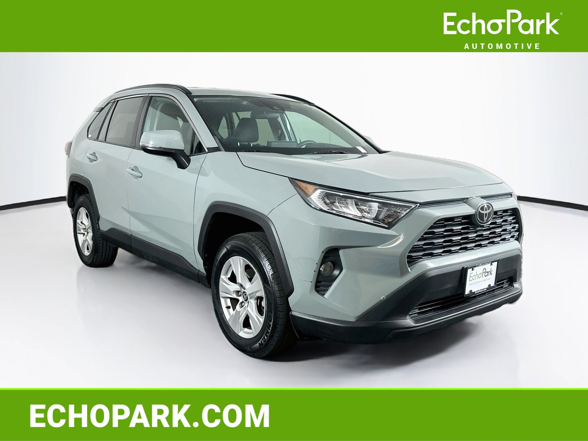 Used 2021 Toyota RAV4 XLE AWD/4WD image 1