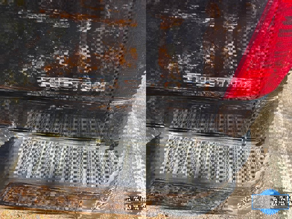 Used 2024 Chevrolet Silverado 1500 Custom image 3