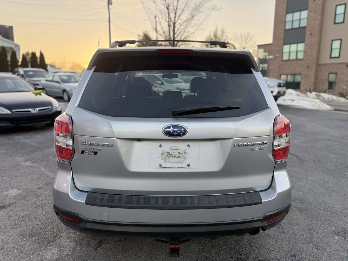 Used 2015 Subaru Forester 2.5i Limited image 6