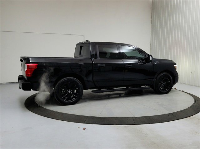 Used 2023 Nissan Titan SV w/ SV Convenience Package image 7